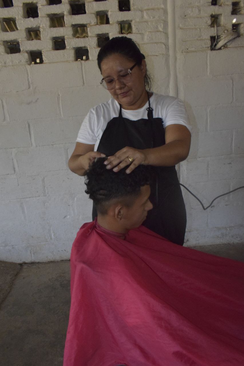 Corte para dama y caballero 